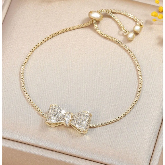 Luxe Cubic Zirconia Bow Pull Adjustable Bracelet - Picture 2 of 6